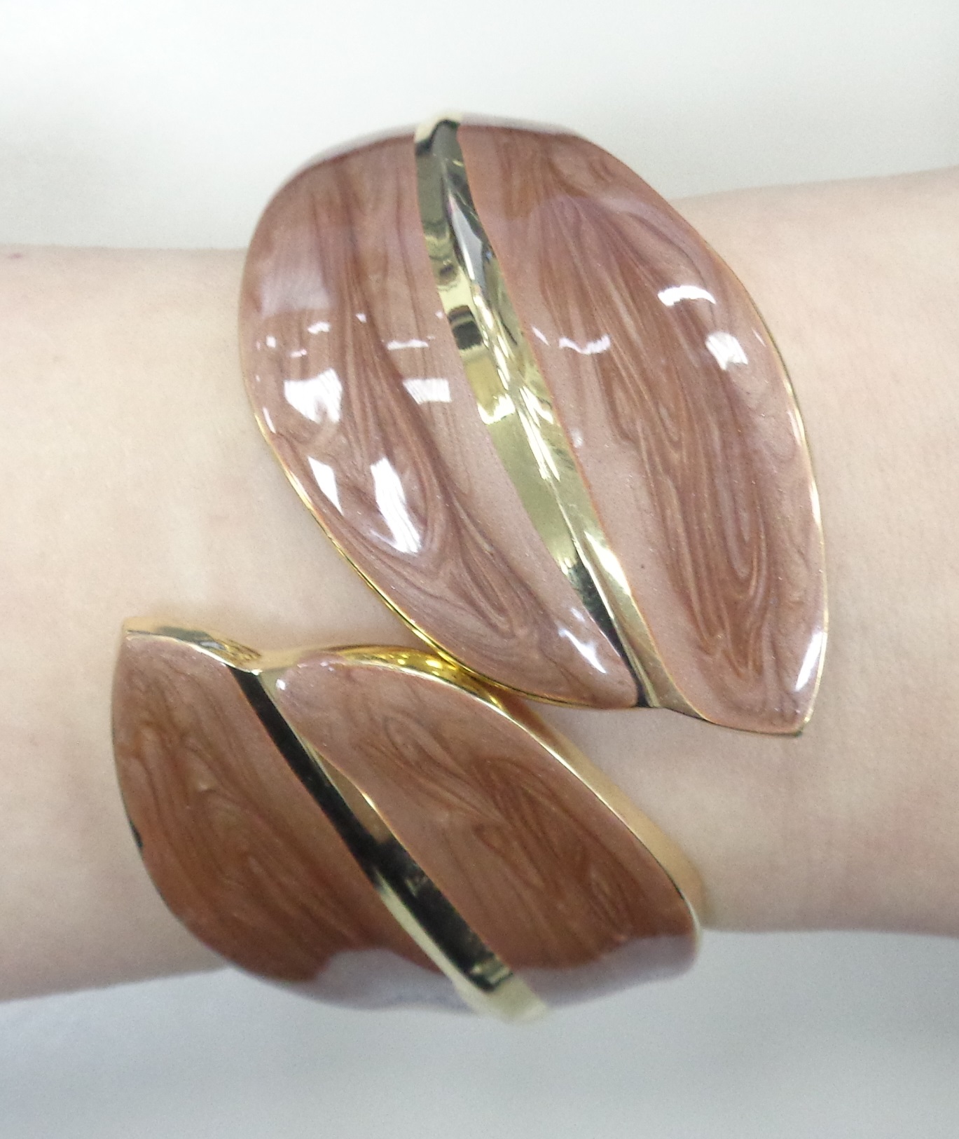 Бижутерный браслет